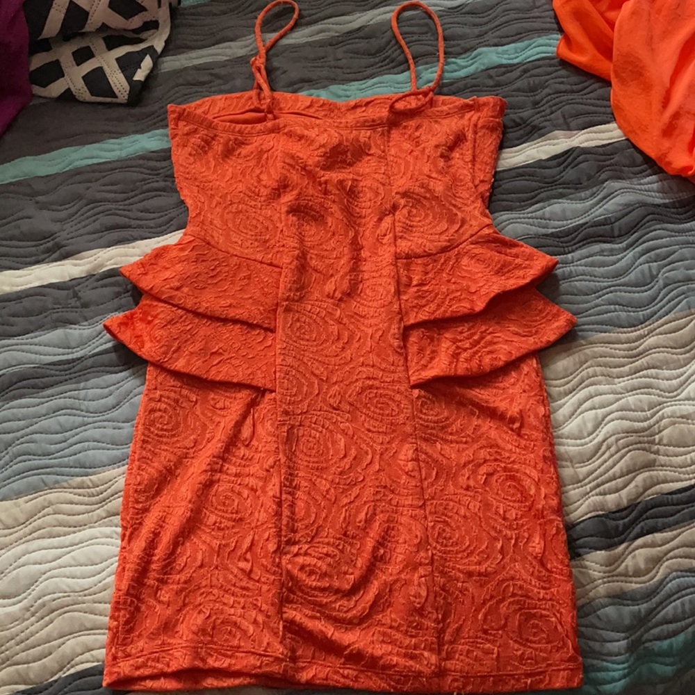 Dress - Picture 2 of 4